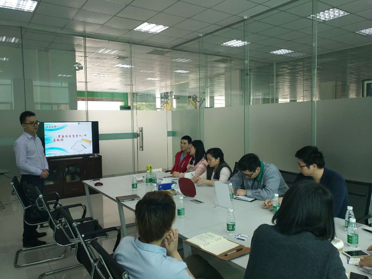 祝贺罗庚机器人签约顺景乐鱼(中国)